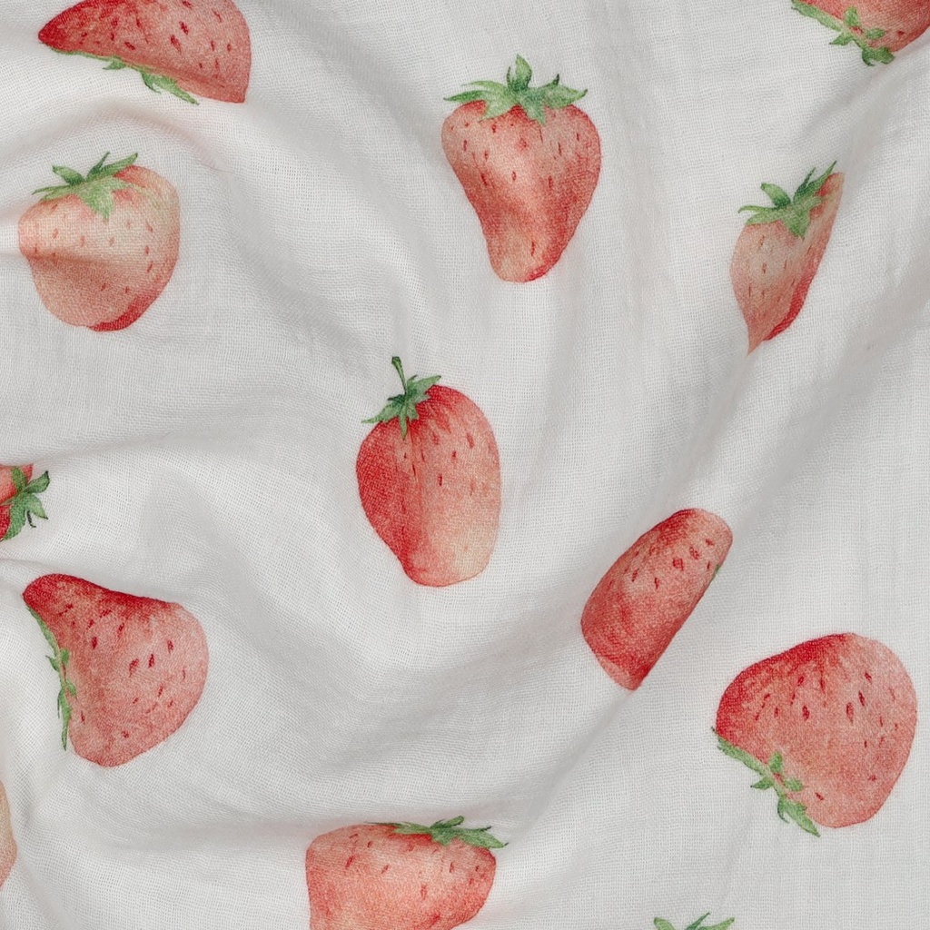 Double Gauze Digital Strawberries White