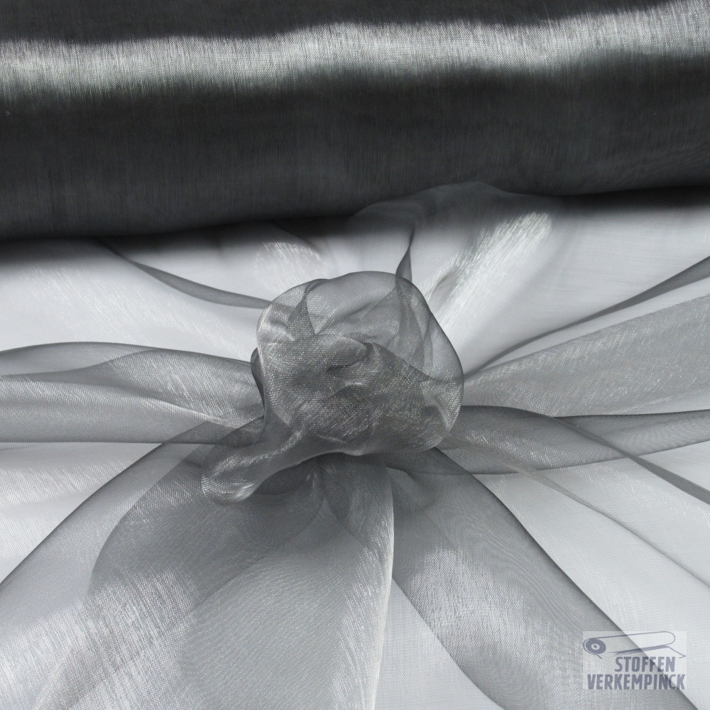 Organza Black Yarn Grijs
