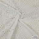 Broderie Geo 2 schulpranden Wit