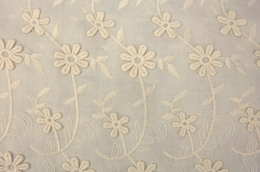 [ST-17690-22] Broderie Daisy 2 Schulpranden Ecru