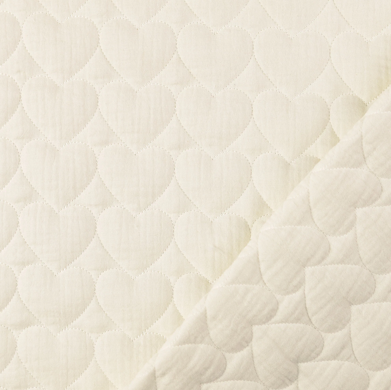 Matelassé Tetra Broderie Heart Ecru