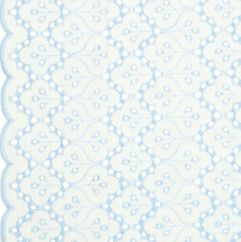 Broderie "Lilian" 2 scallop Borders Light Blue