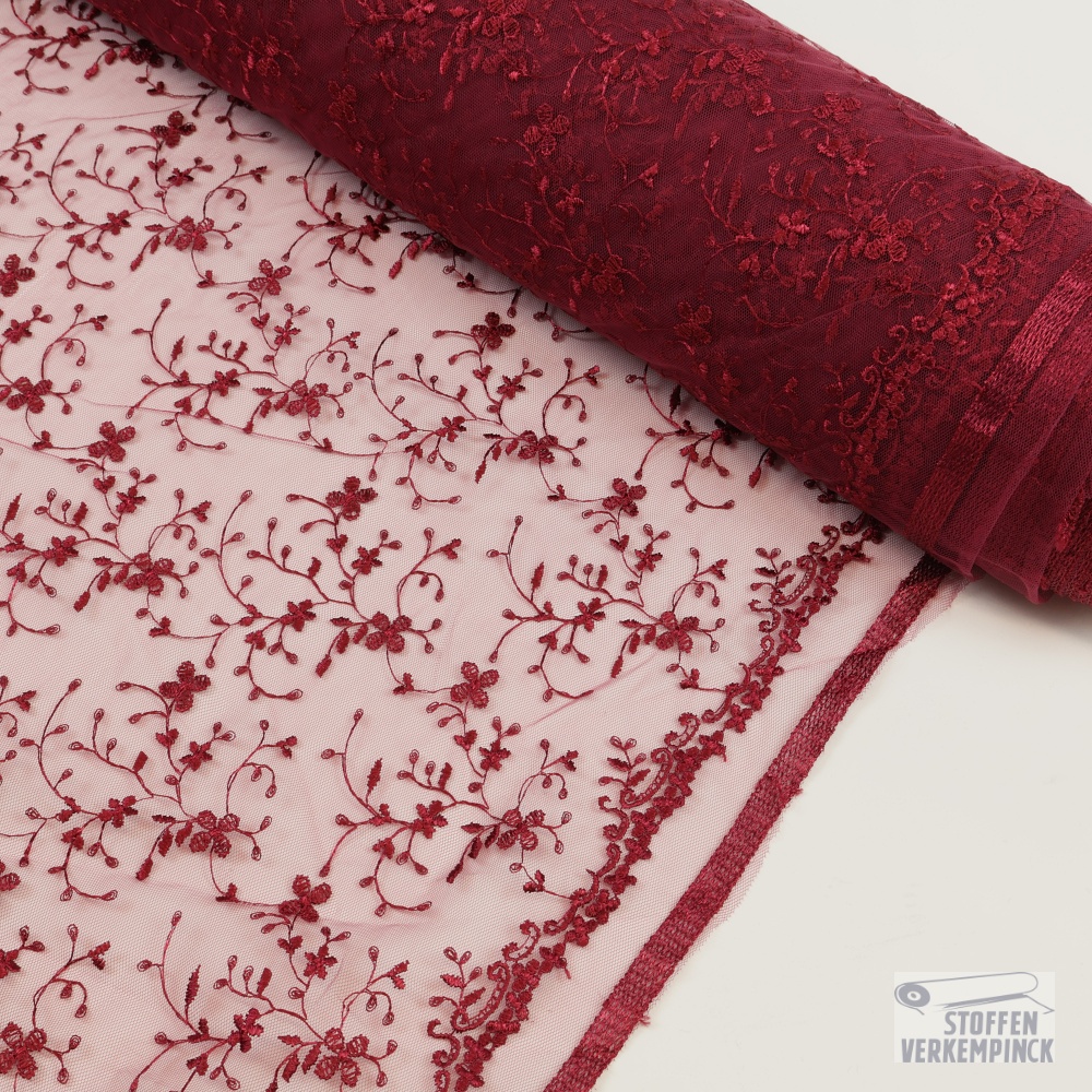 Broderie Tule Bordeaux