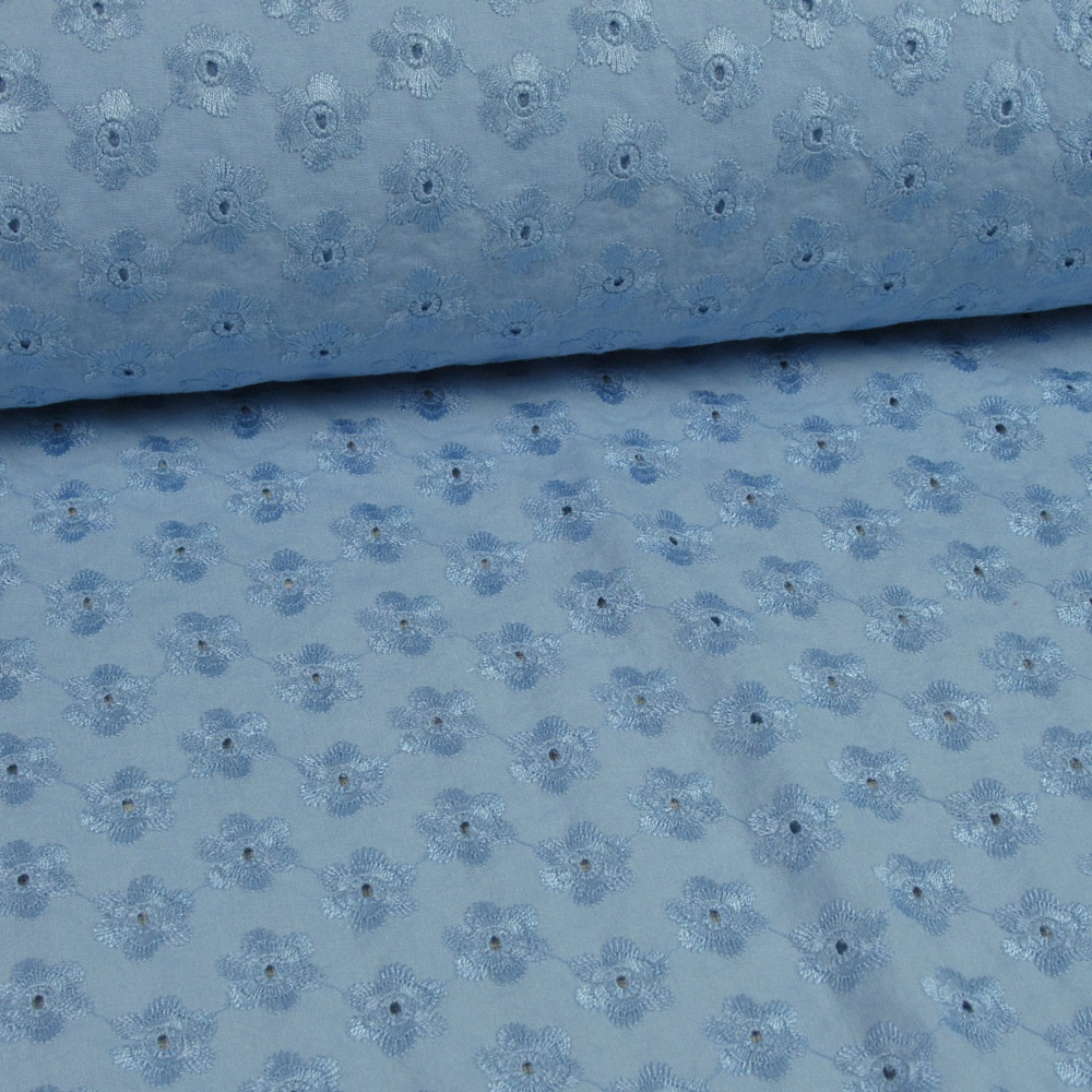 Broderie Viscose Licht Blauw